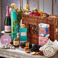 The Fit For Your Queen Hamper