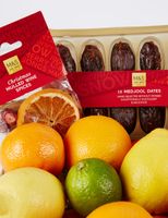 M&S Christmas Mulled Wine & Fruit Hamper