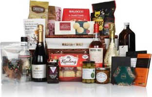The Spirit of Christmas Hamper Gin